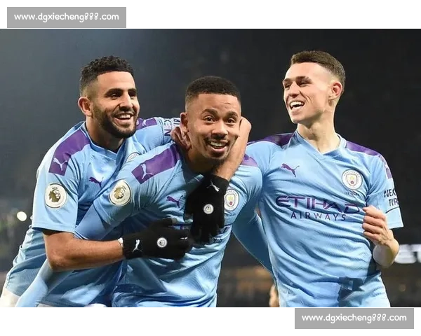 利物浦vs曼城二比二激战九十分钟英超巅峰对决全景回顾深度解析
