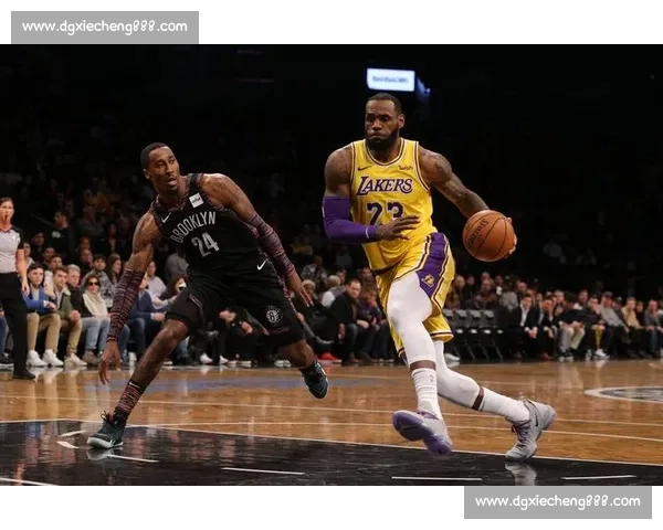 湖人对决热火总决赛第二场回放解析与关键瞬间盘点全景复盘精彩攻防走势