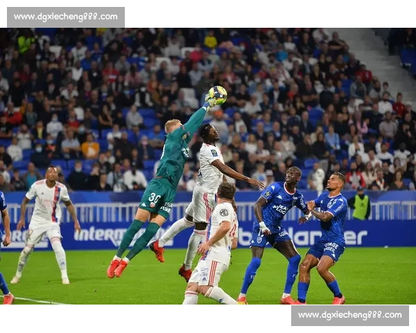 洛里昂主场迎战布雷斯特展开激烈角逐 双方誓言争取关键胜利