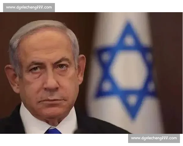 拉多克vs刘易斯巅峰对决重塑重量级格局前瞻分析胜负悬念与战术博弈