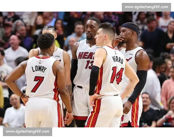 热火湖人G1鏖战回顾詹眉对决与巴特勒硬刚之夜经典一役焦点战夜